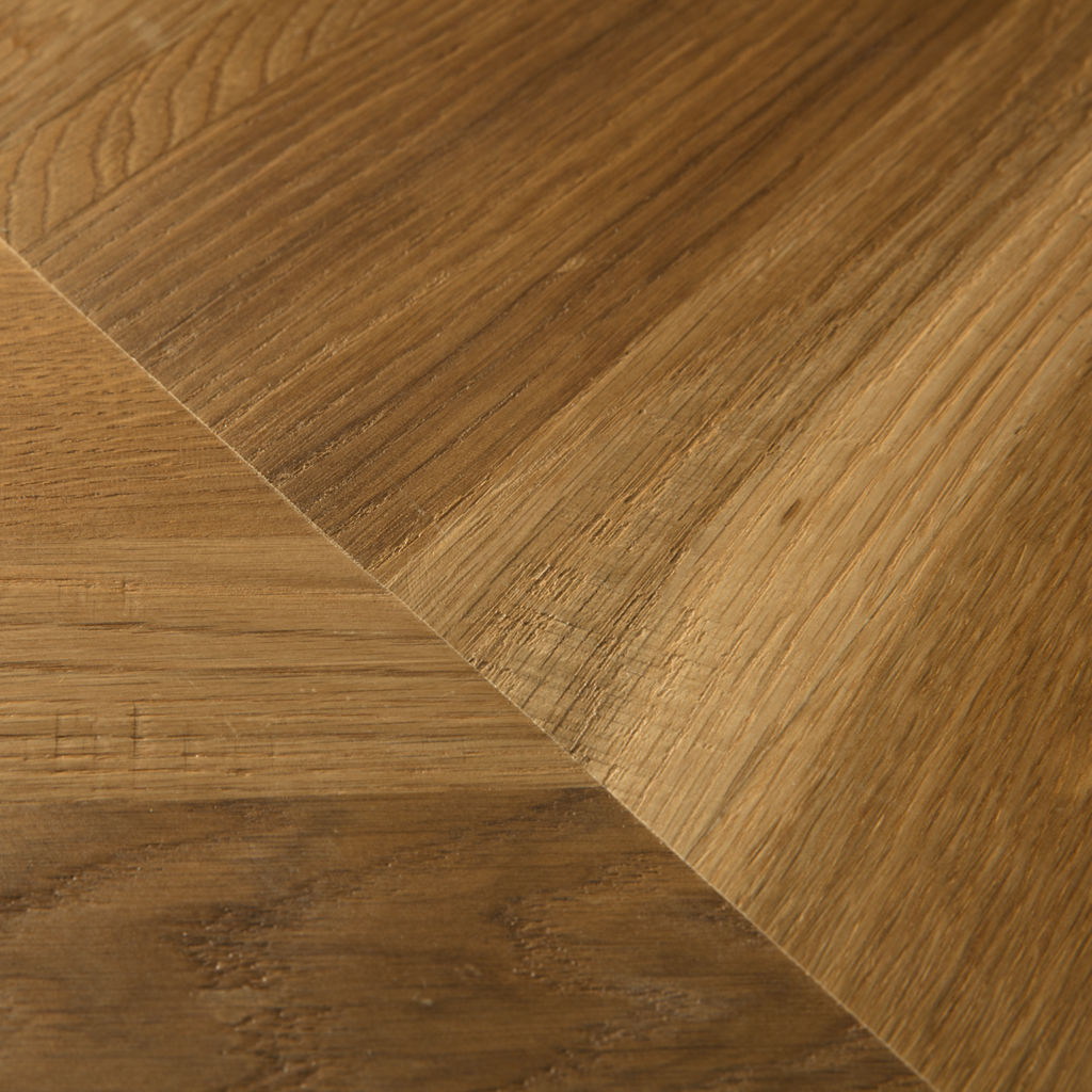 Quick-Step Parquet Prefinito Intenso – Rovere Tradizionale Oliato INT3902 | 13x600×310 mm Spina Ungherese Chevron 62,5°