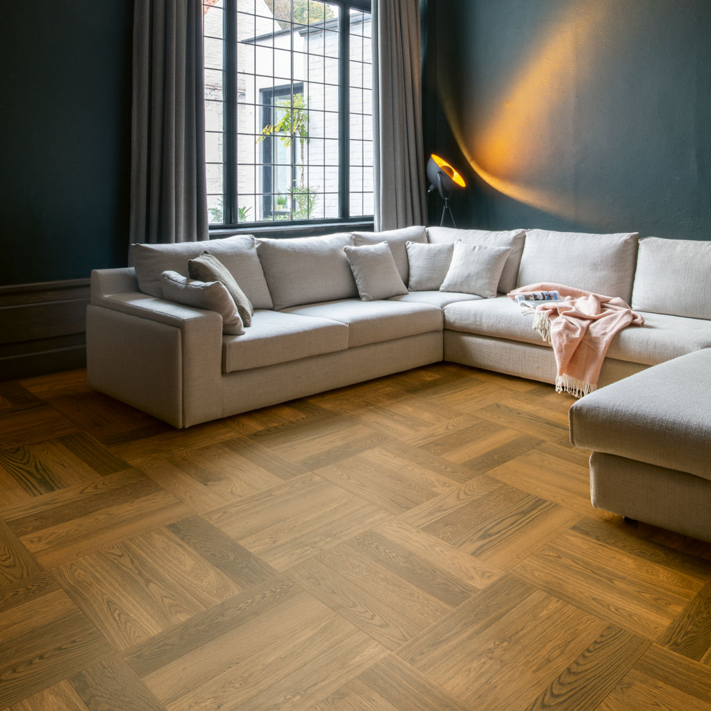 Quick-Step Parquet Prefinito Disegno – Rovere puro chiaro extra opaco  DIS5115S | 13,5x580×145 mm Pattern a spina di pesce 90°