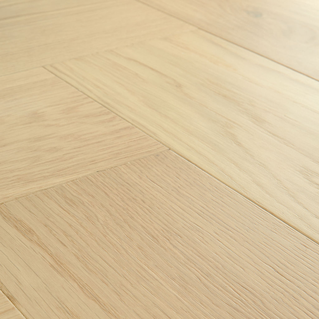 Quick-Step Parquet Prefinito Disegno – Rovere chantilly extra opaco DIS4856S | 13,5x580×145 mm Pattern a spina di pesce 90°