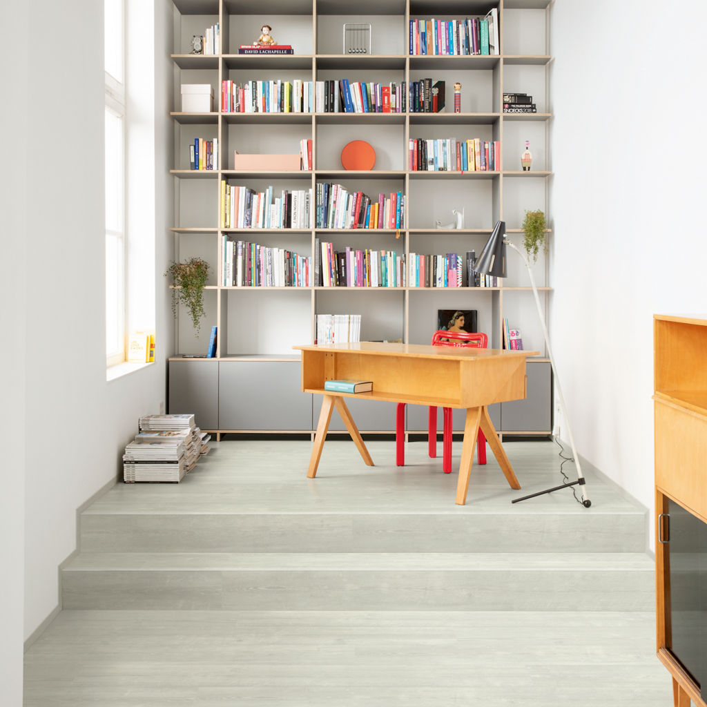 Pavimento Vinilico in SPC Quick-Step Bloom 5+1 | Pino neve  – SKU AVMPU40204