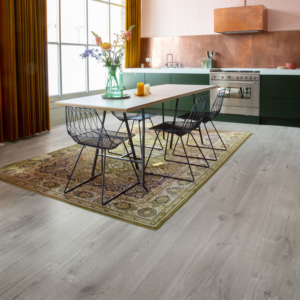 Pavimento Vinilico in SPC Quick-Step Bloom 5+1 | Rovere cotone grigio freddo  – SKU AVMPU40201