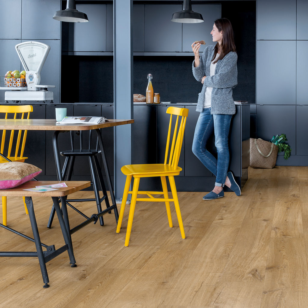 Pavimento Vinilico in SPC Quick-Step Bloom 5+1 | Rovere cotone naturale  – SKU AVMPU40104